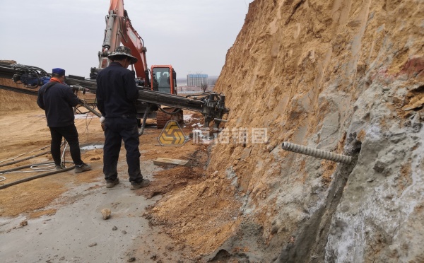 錨桿鉆孔過(guò)程中的注意事項(xiàng)有哪些