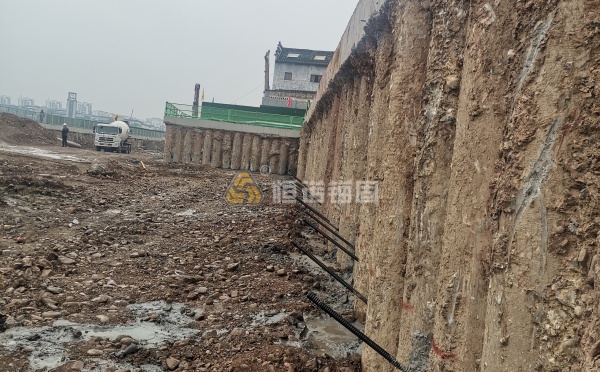 錨桿如何選擇？自鉆式錨桿與普通錨桿適用場(chǎng)景分析