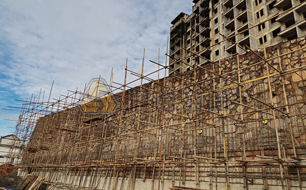 R32自鉆式錨桿施工后效果